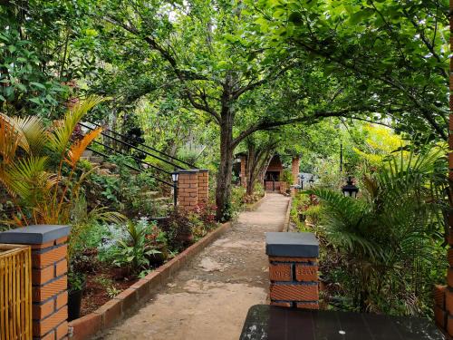 Kotagiri Villa | Pear Tree Entire 2BHK Villa Kotagiri
