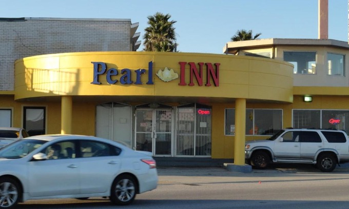 San Jacinto Hotel | Pearl Inn