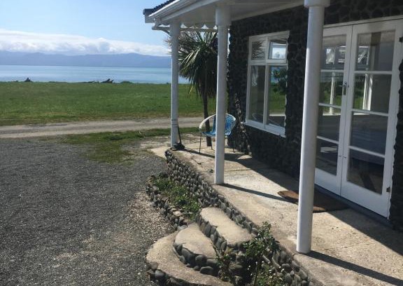 Whakatiwai Apartment | Pearl of Whakatiwai