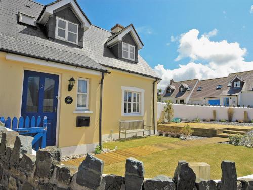 Little Haven House | Pebble Cottage - Hw7447