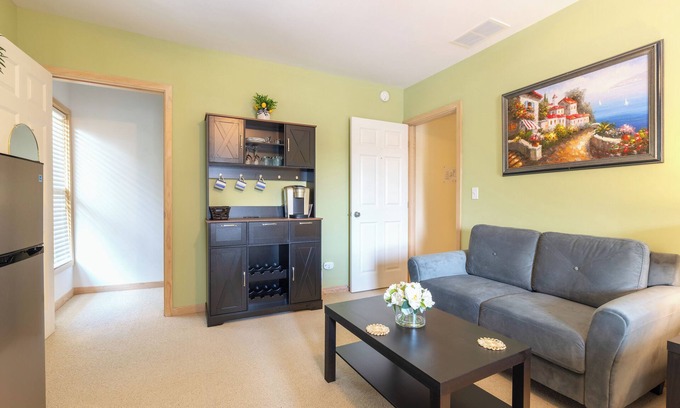 Douglas Condo | Pebble Hideaway-downtown Douglas and close to beach!