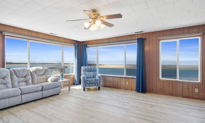 Netarts Apartment | Pelican Point~Netarts Bay ~1 Bedroom Apartment