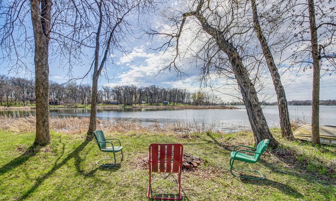 Pelican Rapids House | Pelican Rapids Lake House w/Water Views + Dock!