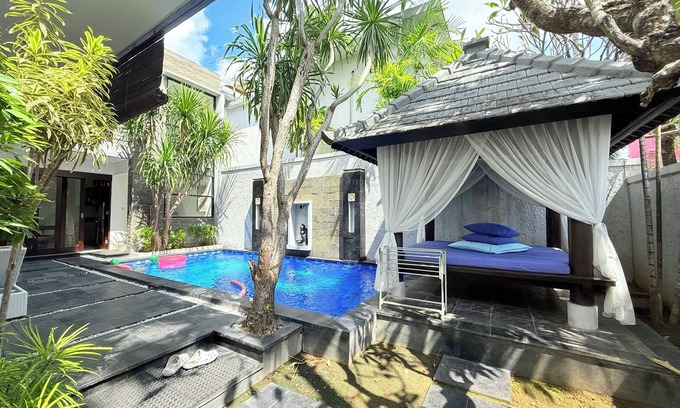 Laksmana Villa | PENELOPY VILLA 2 NEAR EAT STREET OBEROI.