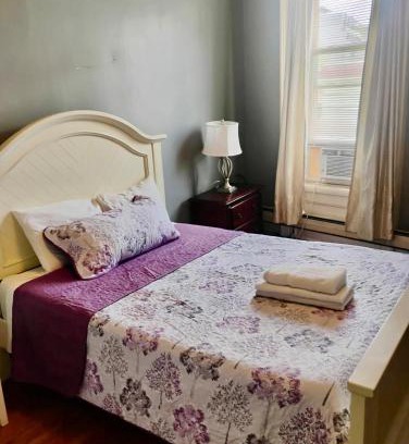 Ironbound District House | Penn Station Room Motel Casa