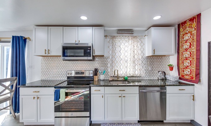 Campbelltown House | Pennsylvania Guest House Getaway: 6 Mi to Hershey