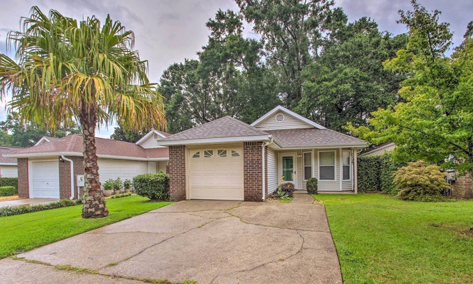 Northeast Pensacola House | Pensacola Home w/ Pet-Friendly, Fenced Yard