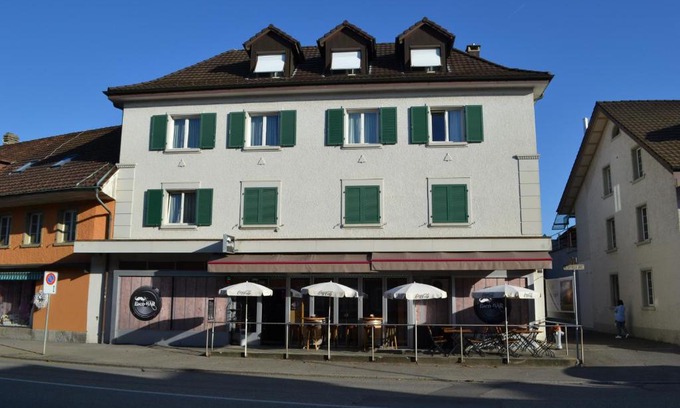 Schonenwerd House | Pension 49