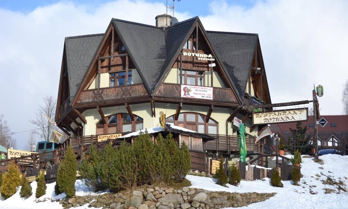 Harrachov House | Pension Rotunda