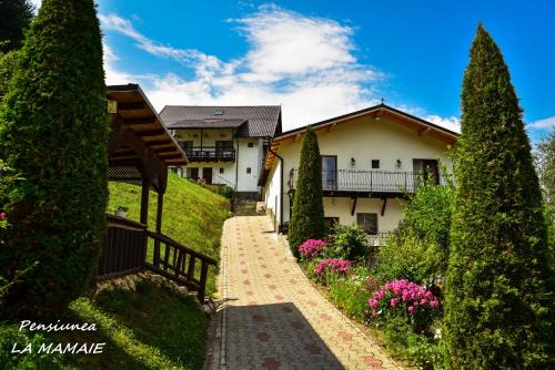 Moieciu de Jos House | Pensiunea La Mamaie
