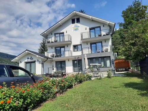 Calimanesti House | Pensiunea Silver