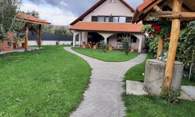 Voila House | Pensiunea Simona