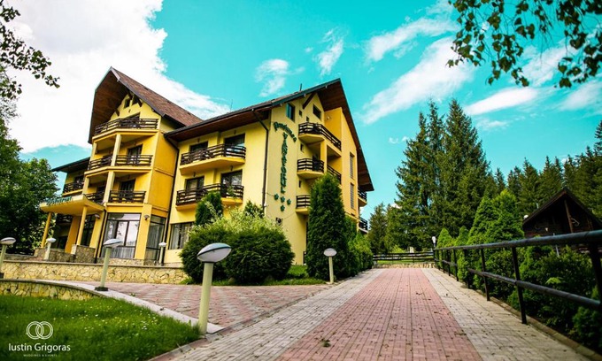 Vatra Dornei House | Pensiunea Vanatorul