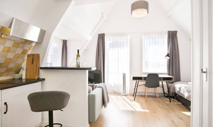 Scheveningen Badplaats Apartment | Penthouse apartment near Scheveningen beach