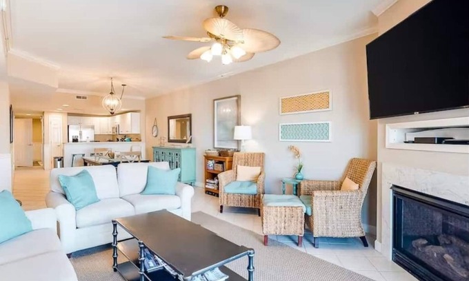 Midtown Ocean City Apartment | ⭐️Penthouse Astoria 401 Roof Top Pool Gym Amazing Views⭐️