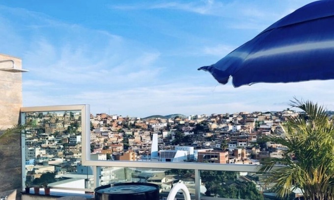 Muriae Apartment | Penthouse gourmet area, shower and pool