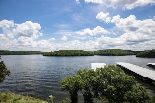 Kaiser House | Penthouse Living In The Heart of the State Park