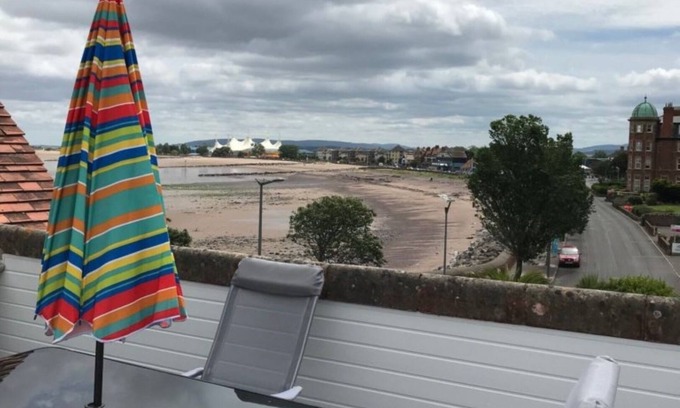 Minehead Apartment | Penthouse Self Catering Apartment