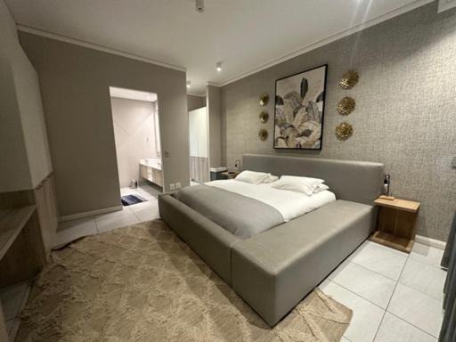 Menlyn Apartment | Penthouse@Triology, Menlyn Maine