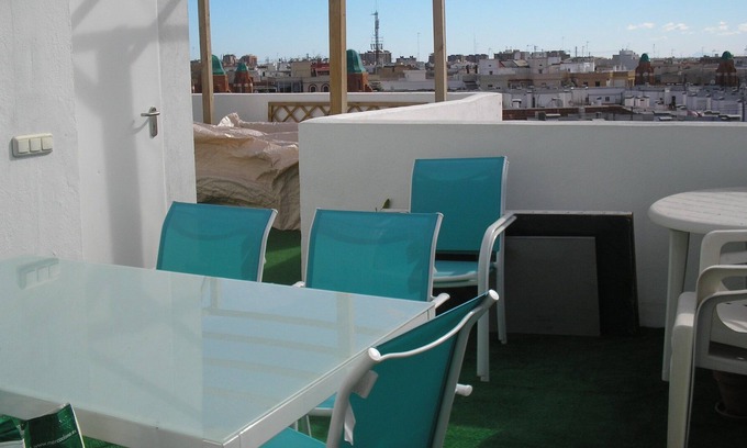 Arrancapins Apartment | Penthouse with views in center of Valencia