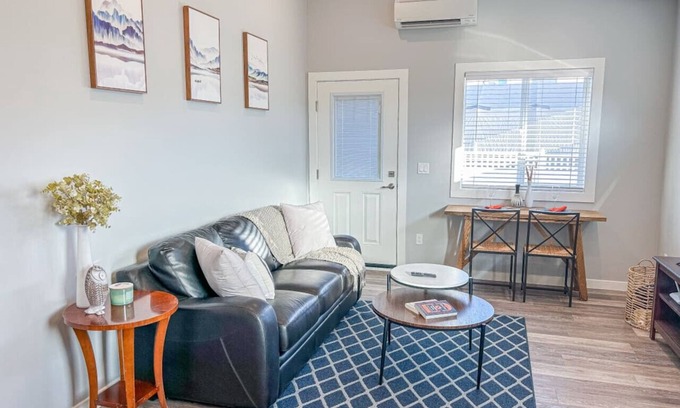 Okanagan-Similkameen Apartment | Penticton Guesthouse with King Bed