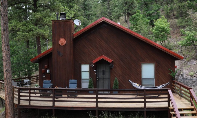 Ruidoso Cabin | Perched in the pines -wrap around porch w/outdoor dining, fire pit, & wildlife
