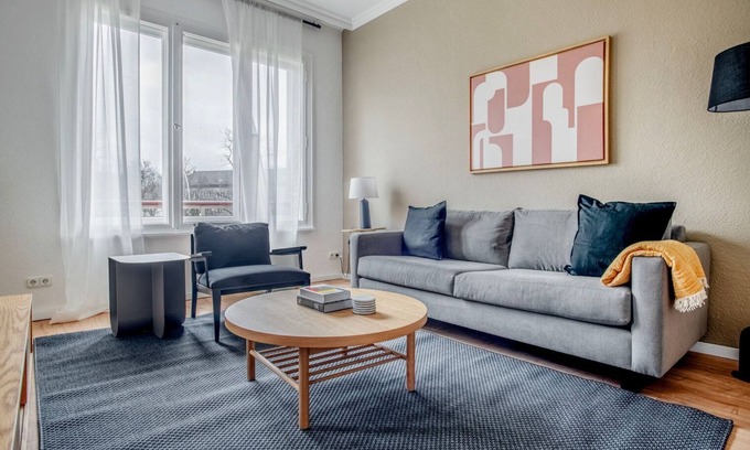 Schmargendorf Apartment | Perfect Charlottenburg 1BR, nr Hubertussee, by Blueground