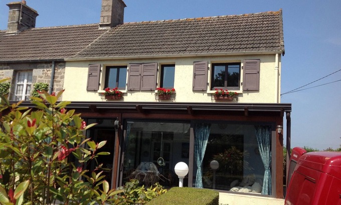 Cotentin Peninsula House | PERFECT FOR COMBINED FAMILIES. Ideally situated, short walk to all amenities!