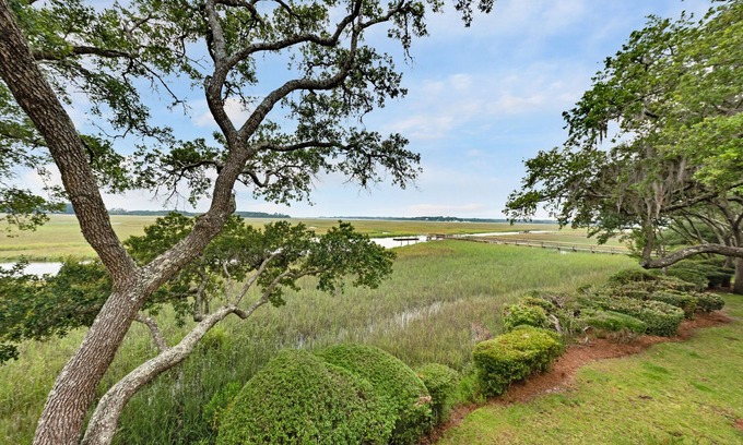 Seabrook Island House | Perfect Getaway w/Dazzling Marsh Views! Neighborhood Pool! Close to Amenities!