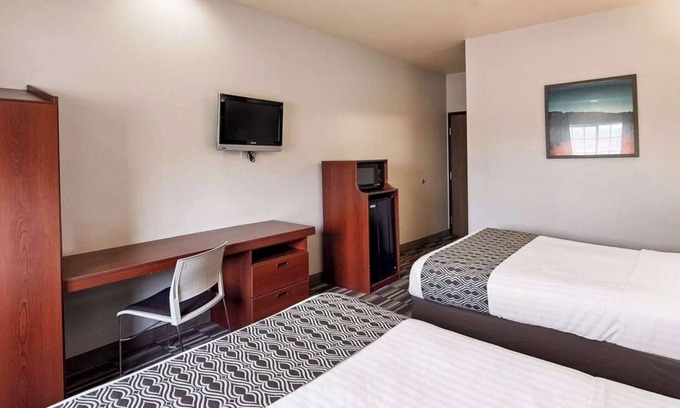 Morgantown Hotel | Perfect Morgantown Base - Your Comfortable Room Awaits | Free Breakfast