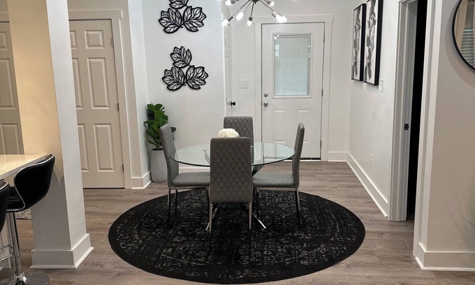 Atlanta House | Perfect Oasis! Plush and Cozy!