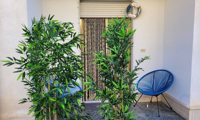 Riace Marina Apartment | Persephone vacation home in Riace marina RC Calabria 350 m from the beach.