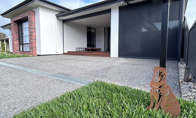 East Bunbury House | Pet and Family Friendly! nConveniently located To Koombana Bay