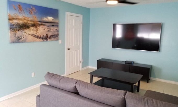 St. Augustine Beach House | Pet-Friendly 1BR Close to Shore - Ideal for 6