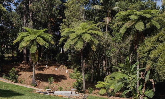 Maleny House | Pet-Friendly 2 Bed Nordic Haven Near Town & Lake