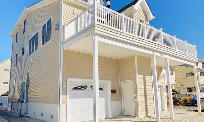 Sea Isle City Condo | Pet Friendly 5 Bedroom Home with elevator within walking distance to downtown Sea Isle City