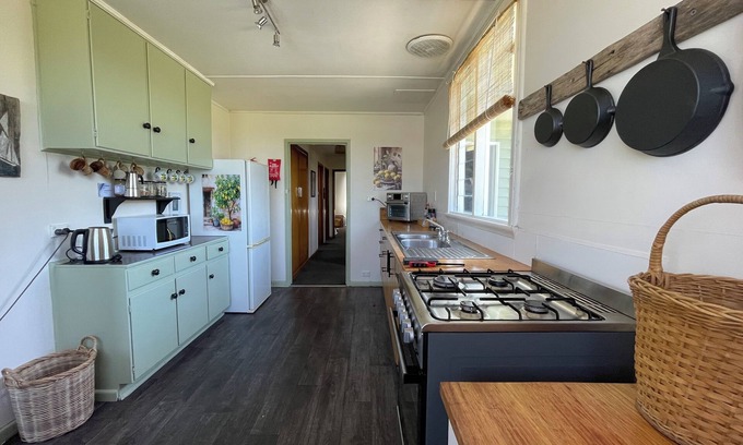 Glenorchy Cottage | Pet friendly accommodation.