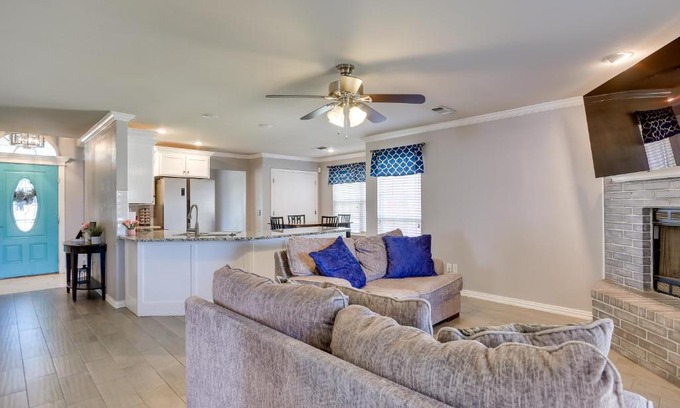 Amarillo House | Pet-Friendly Amarillo Home 5 Mi to Downtown!