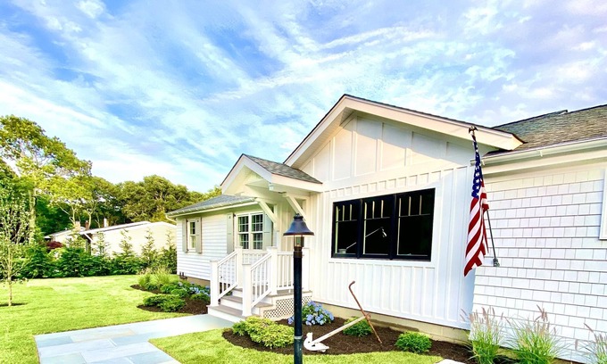 Hampton Bays House | Pet Friendly Fenced Yard Beach House, Viking Stove, Pool, #beachybungalow