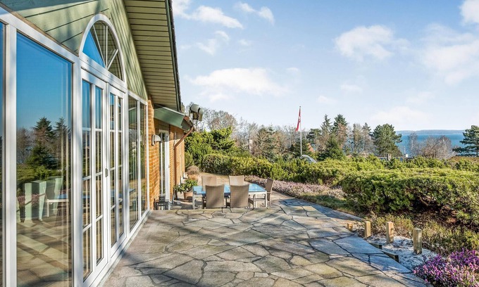 Hvidbjerg Strand House | Pet friendly home in Børkop with sauna