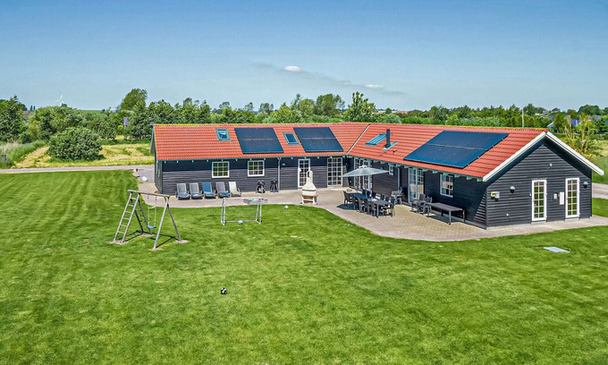Idestrup House | Pet friendly home in Idestrup with WiFi