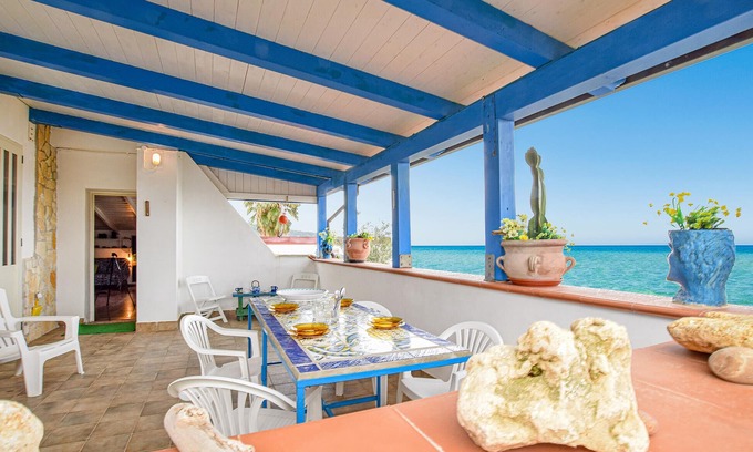 Marina di Caronia Apartment | Pet friendly apartment