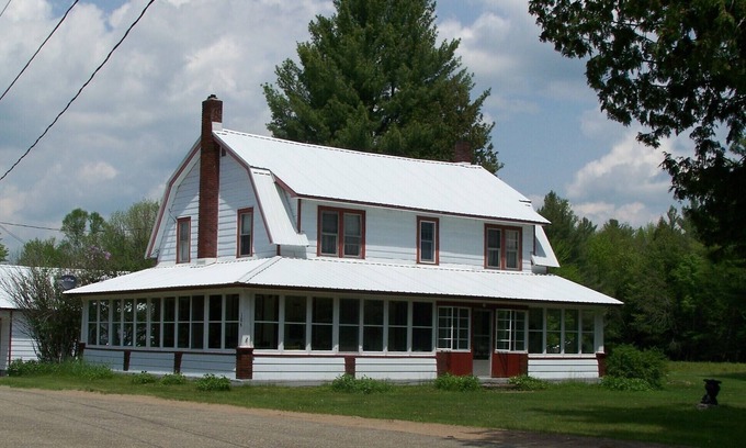 Lake Pleasant House | Pet Friendly Vacation Year-Round in our Home with Semi-Private Beach Access