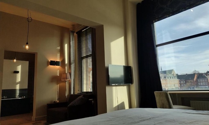 Nivelles Bed & Breakfast | Peter House