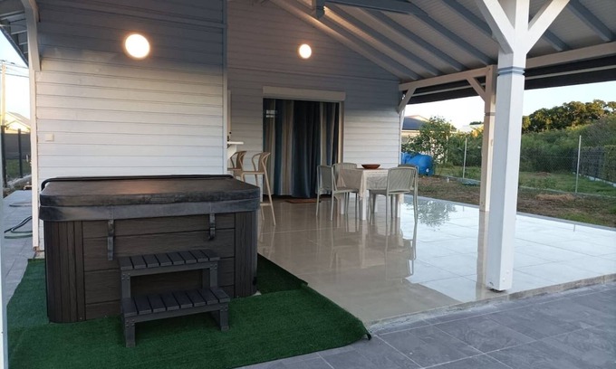 Petit-Canal House | Petit Canal, Bungalow Brise Marine Kitou