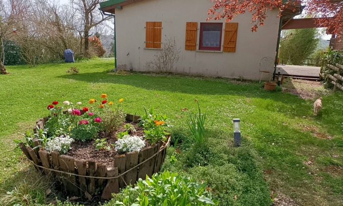 Puylausic House | Petit Coin de Paradis Pour 2 Personnes. Meublé 3 Étoiles. Chiens Acceptés