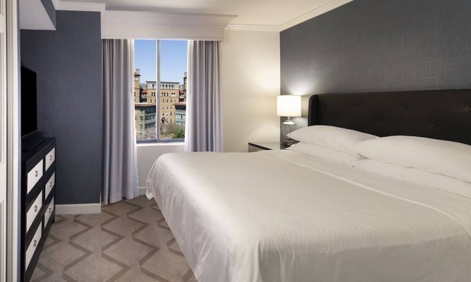 West End Hotel | Pets are Allowed Here! 4 One Bedroom Suite Units, Near the Wharf Complex