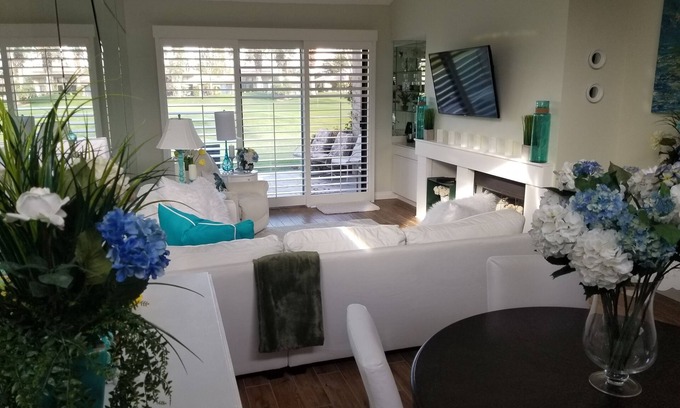La Quinta Condo | PGA WEST: Coachella, Stagecoach, Tennis Tournaments License: 066731