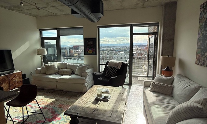 LoDo Condo | PH Condo. Amazing Views with Private Balcony. Walk to everything!
