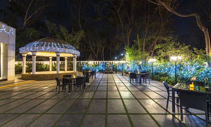 Mundhwa Hotel | Phoenix Hotel